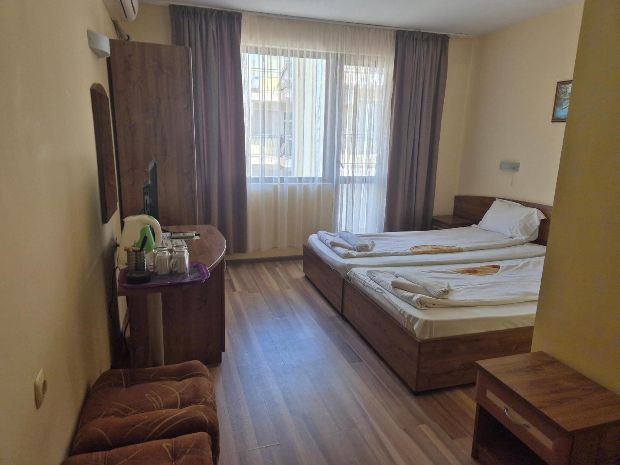 Vladimirov Guest House بريمورسكو الغرفة الصورة